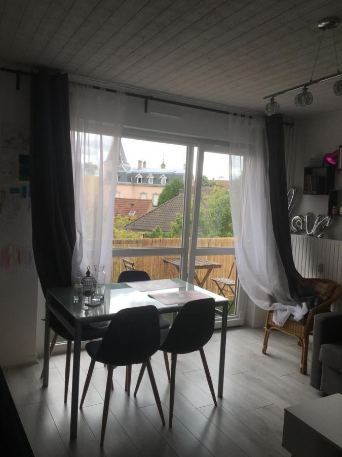 2 Pieces - Quartier Calme - Parking Gratuit Apartment Metz Exterior photo